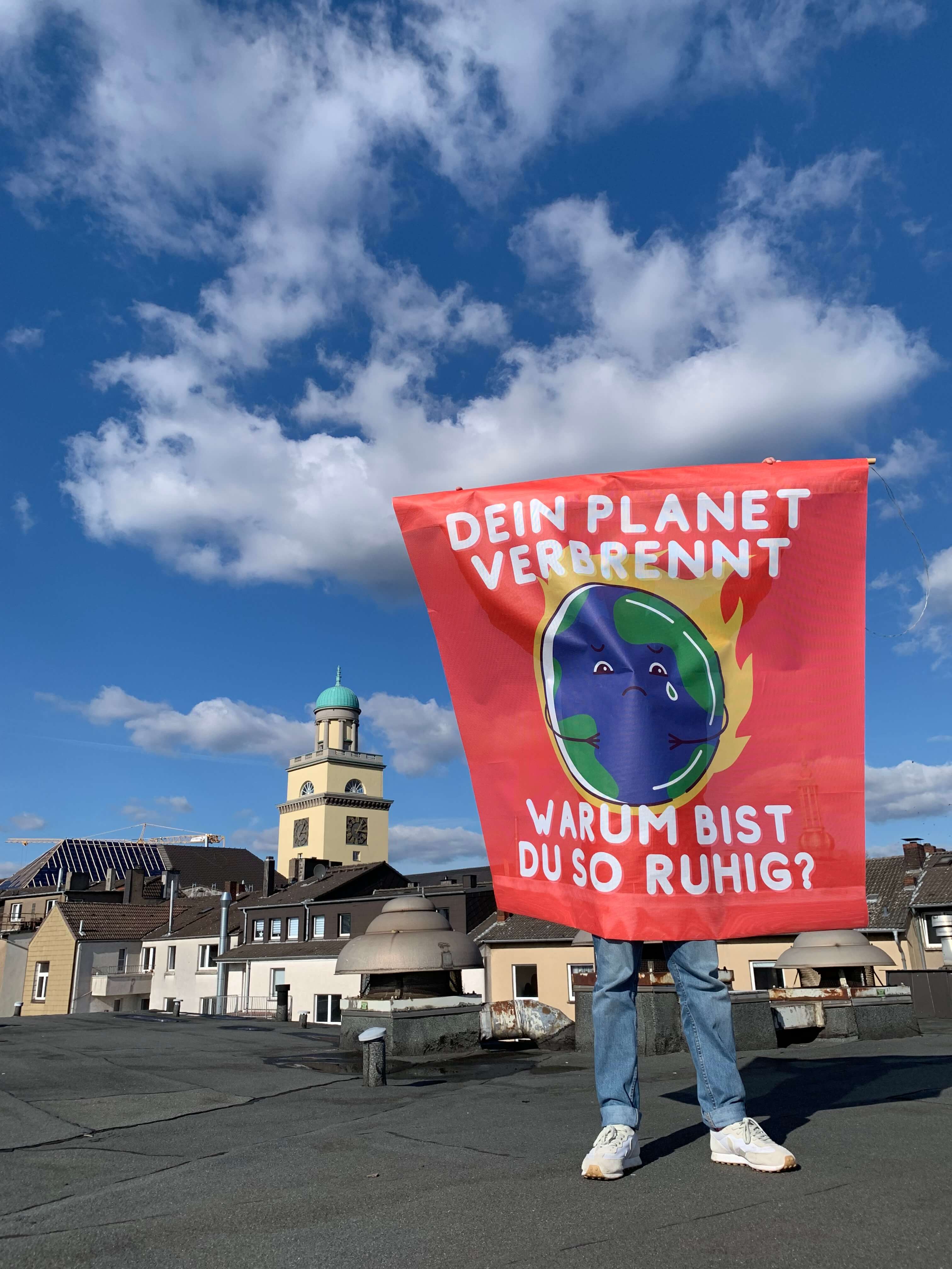 dein_planet_verbrennt_rathaus
